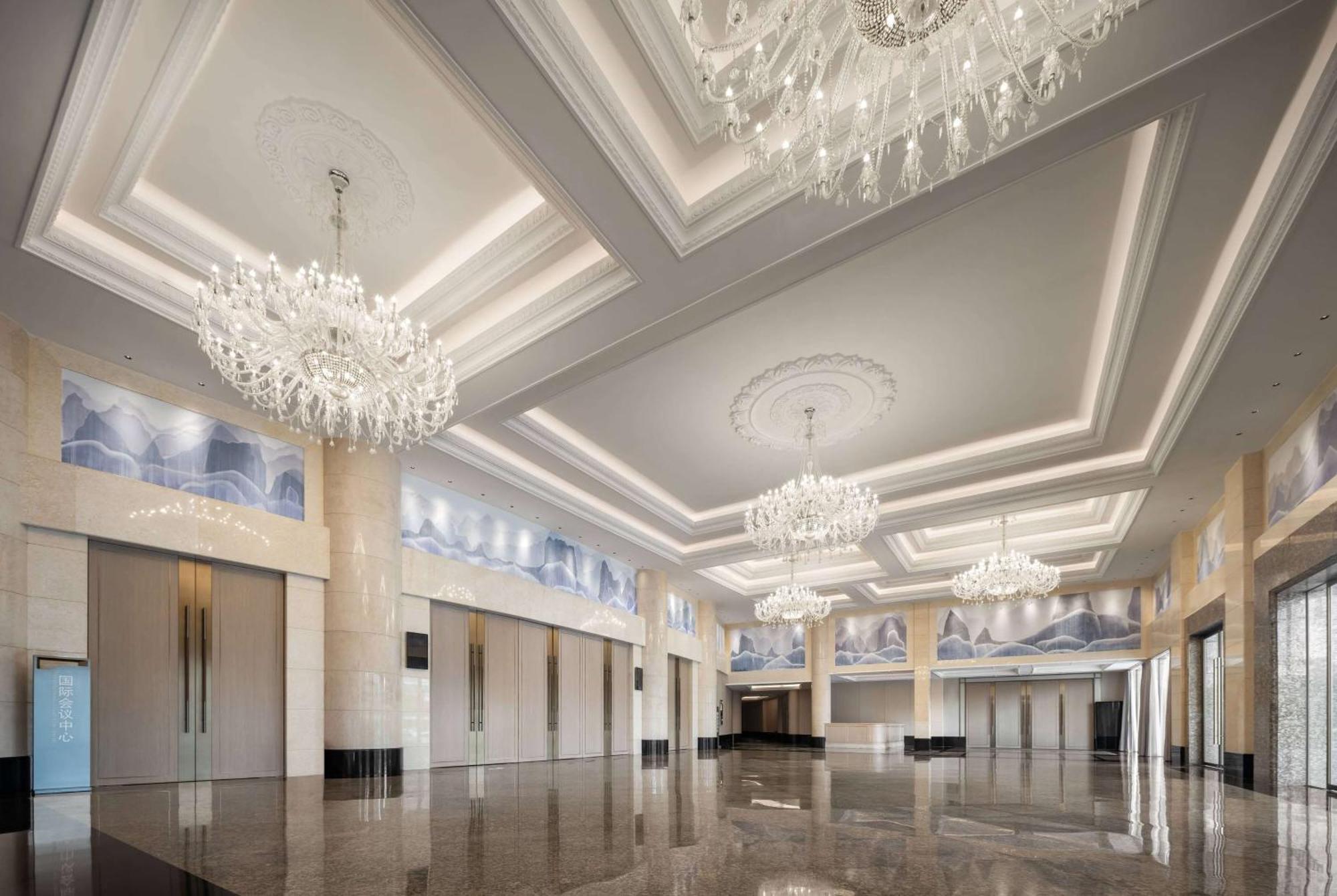 Wyndham Grand Zhaoqing Downtown Hotel Exterior photo